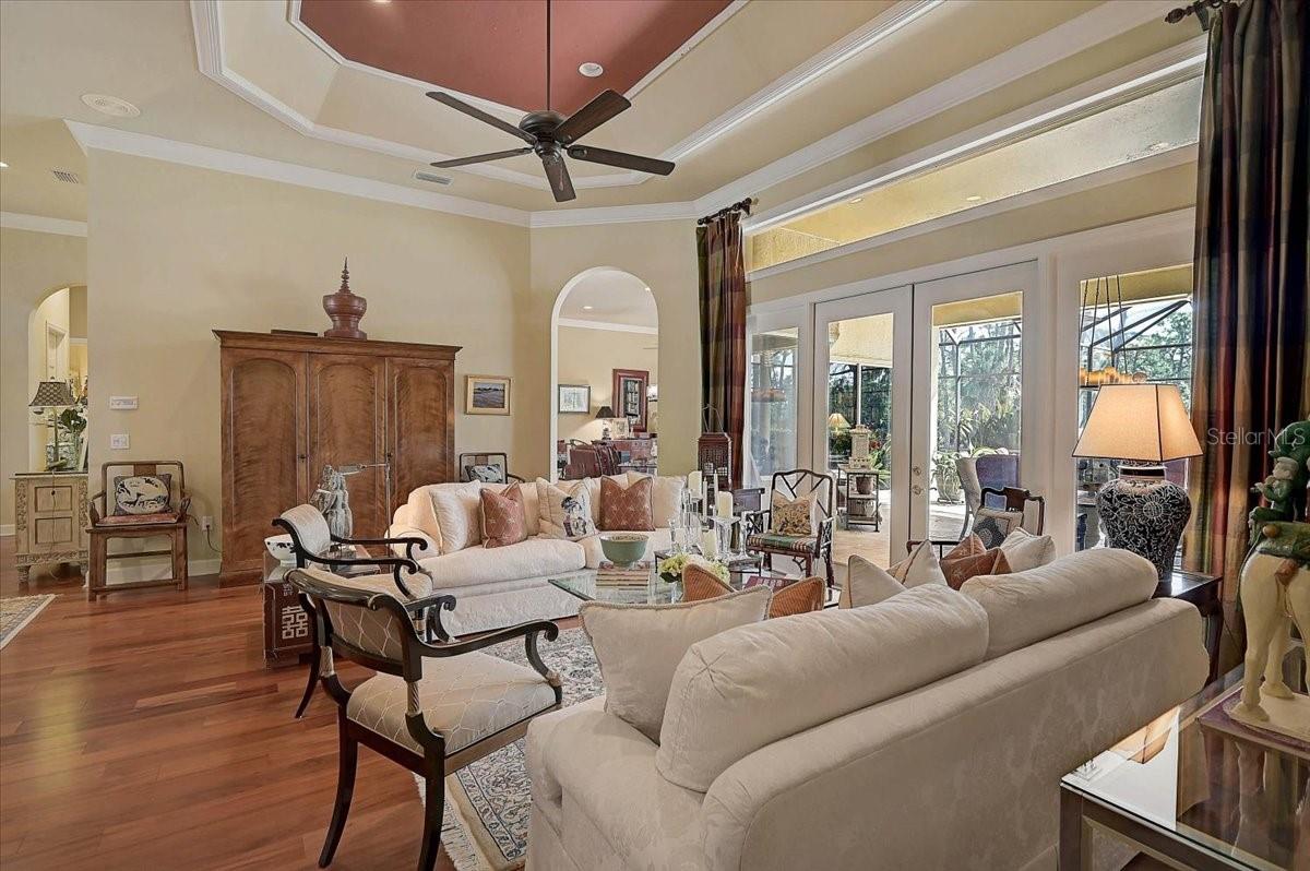 Image 9 of 52 For 448 Macewen Drive