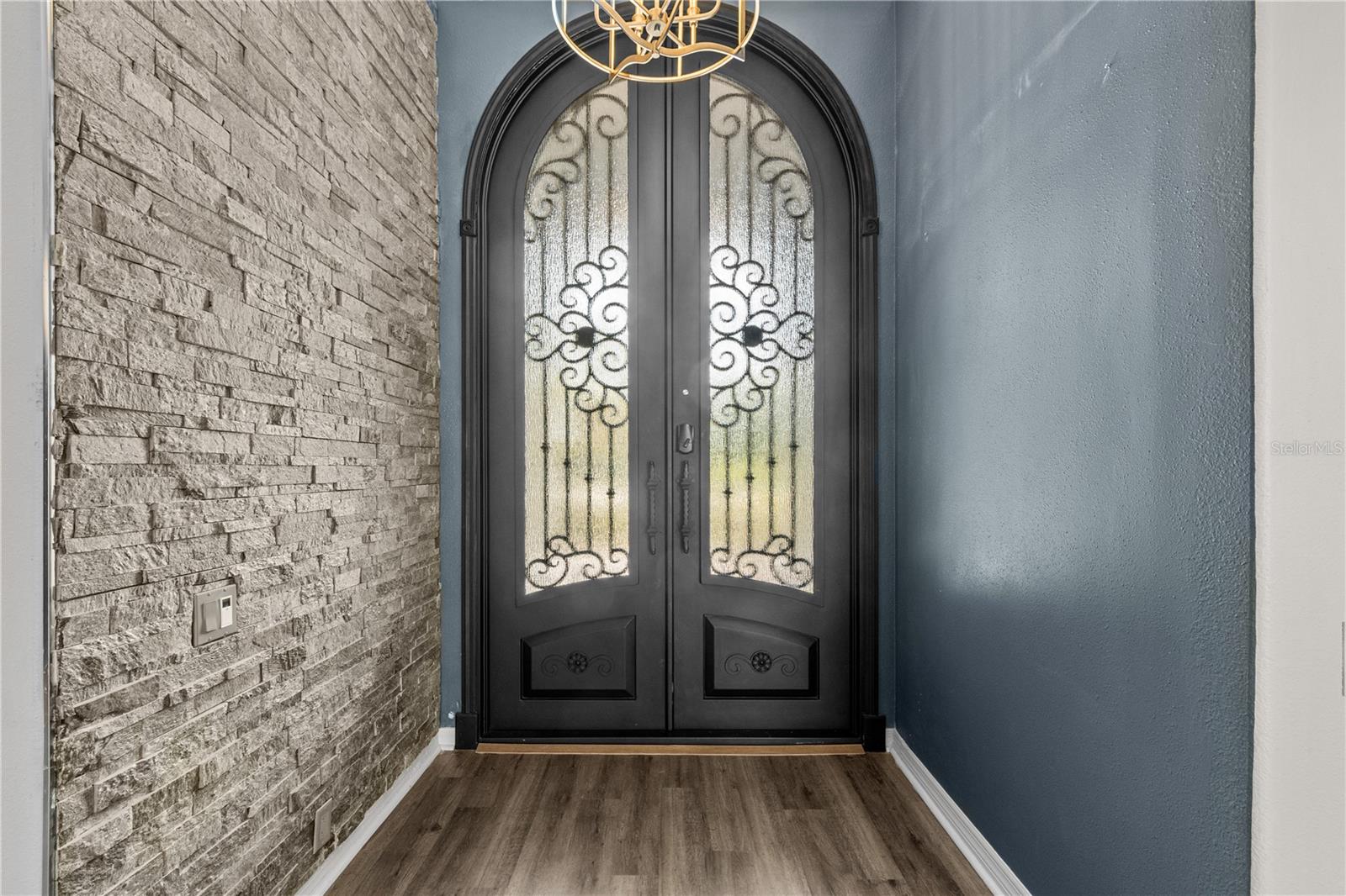 Image 11 of 86 For 7114 River Club Boulevard