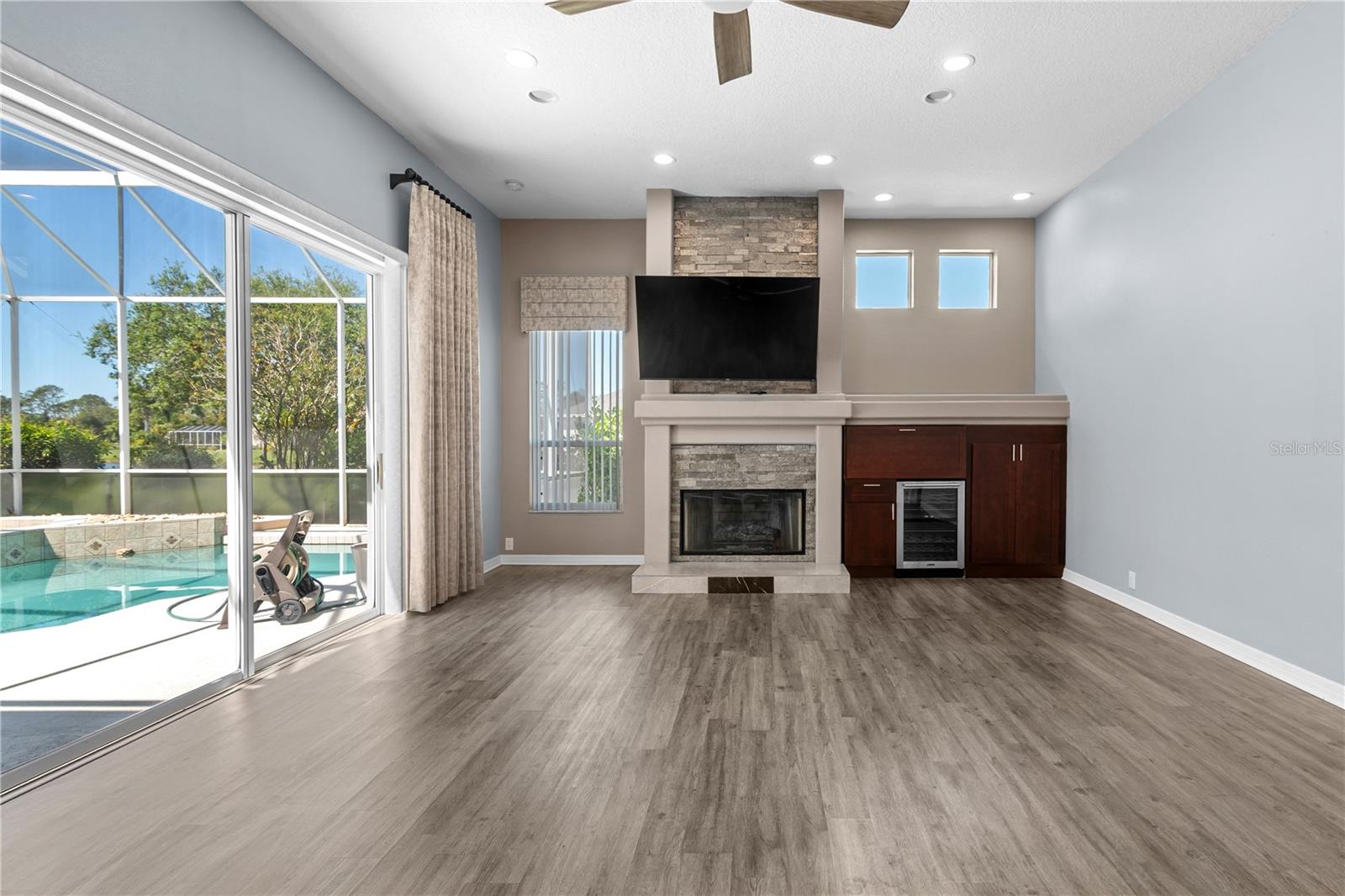 Image 25 of 86 For 7114 River Club Boulevard