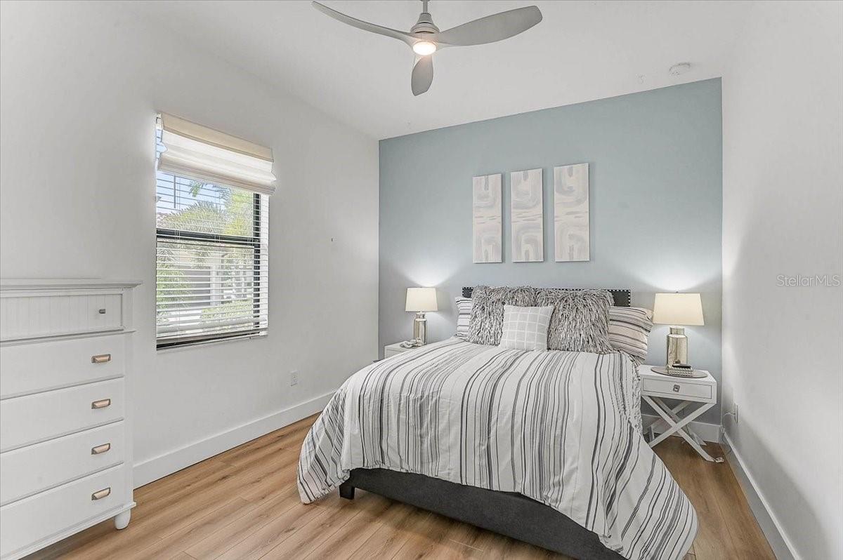 Image 26 of 48 For 5817 Mulligan Way