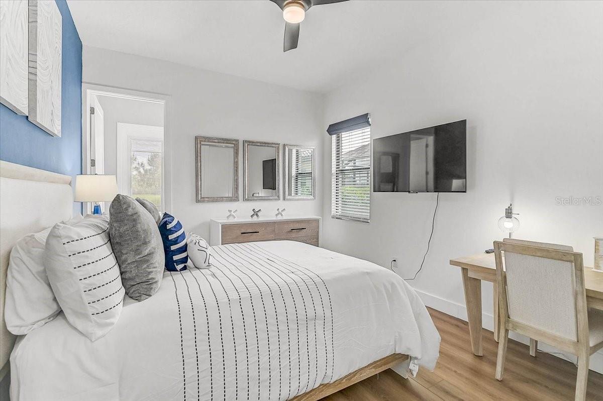 Image 28 of 48 For 5817 Mulligan Way