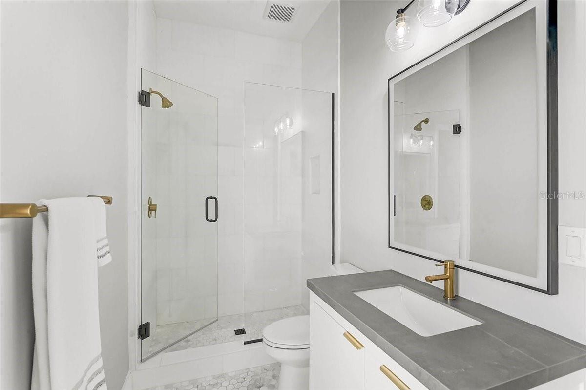 Image 30 of 48 For 5817 Mulligan Way