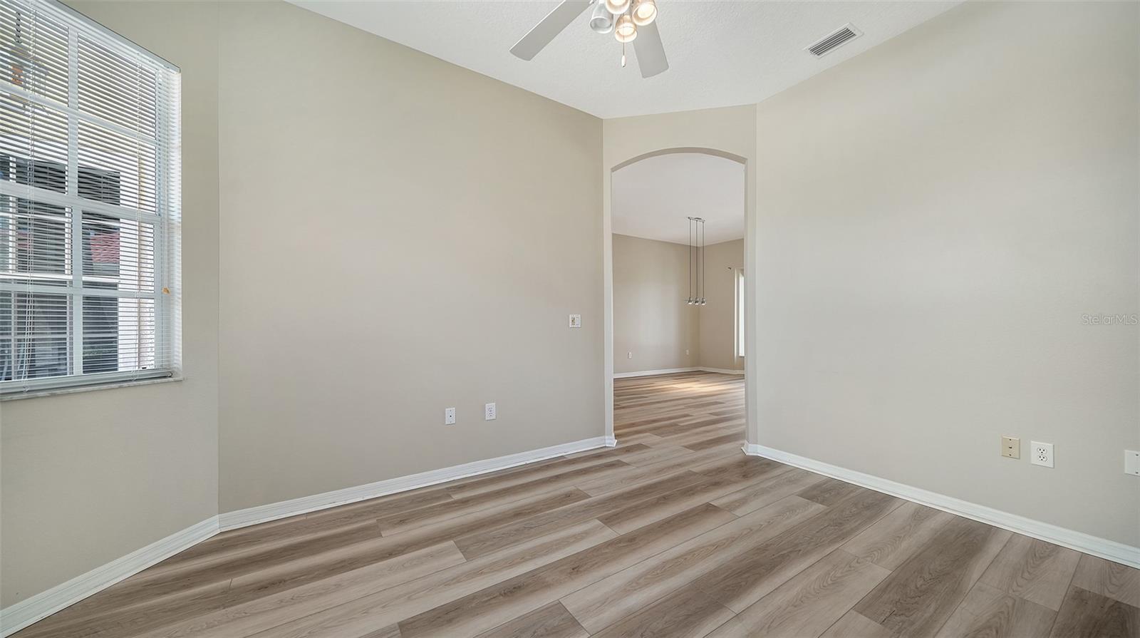 Image 11 of 69 For 5939 Sandstone Avenue