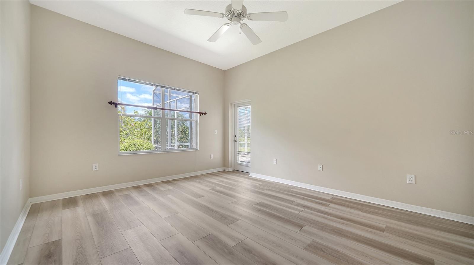 Image 19 of 69 For 5939 Sandstone Avenue