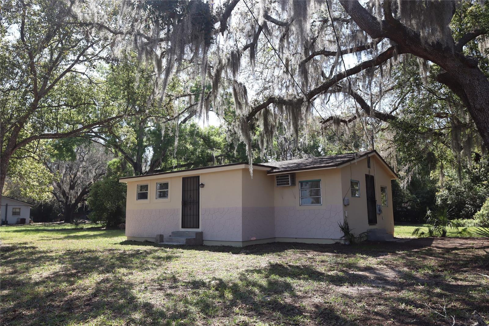 Image 24 of 25 For 2024 Dixie Avenue