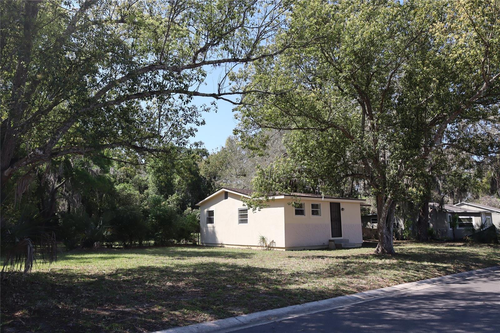 Image 3 of 25 For 2024 Dixie Avenue