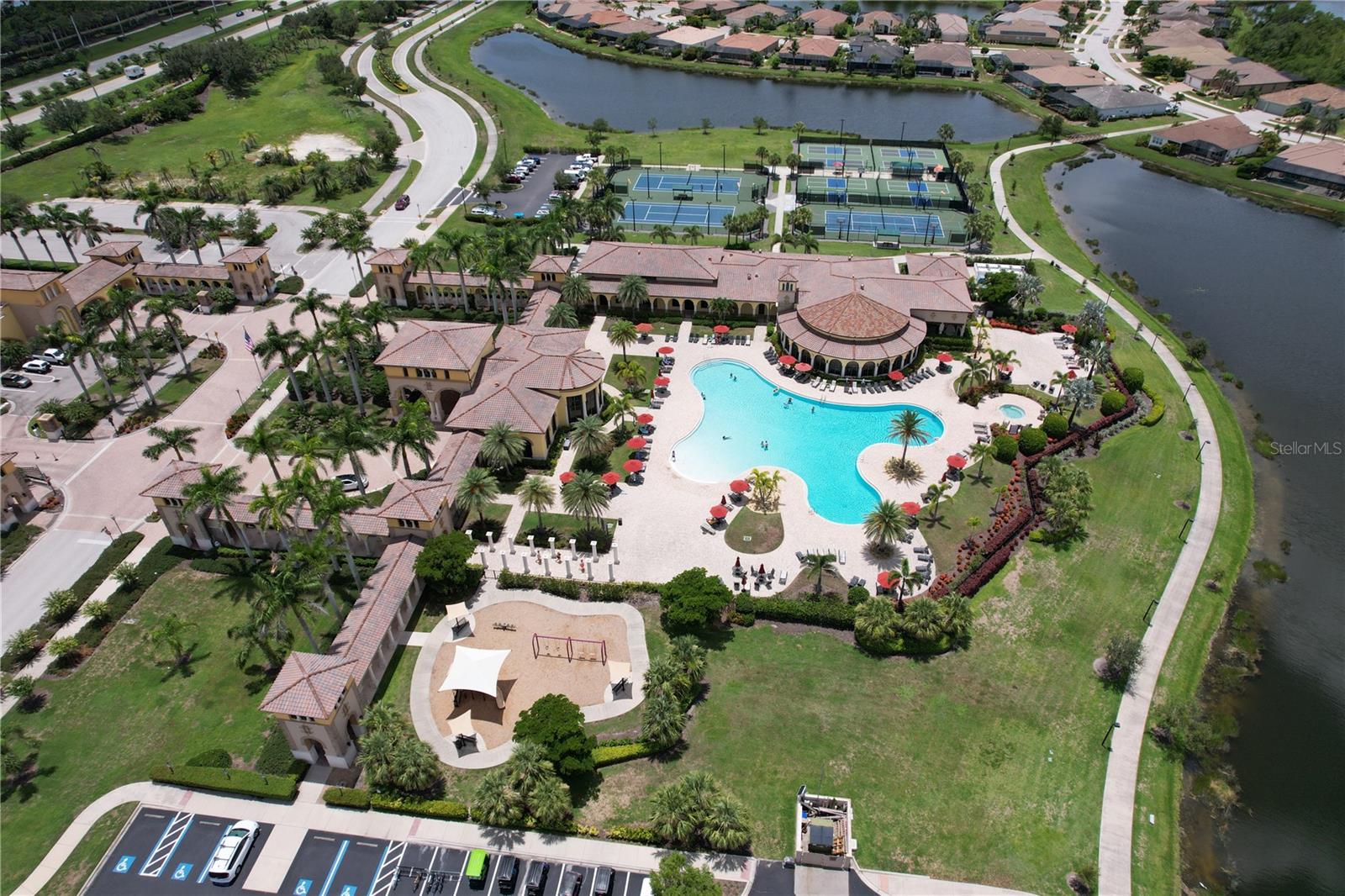 Image 47 of 52 For 20940 Valore Court