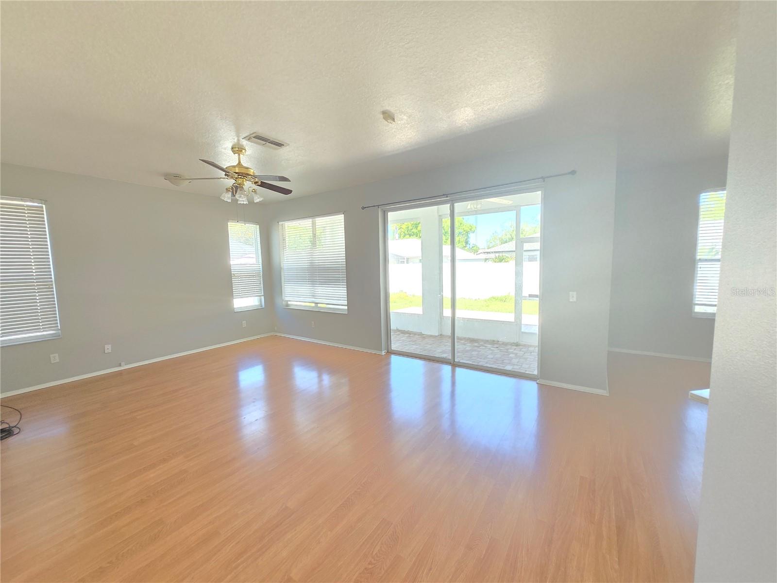 Image 20 of 23 For 4211 2nd Avenue E