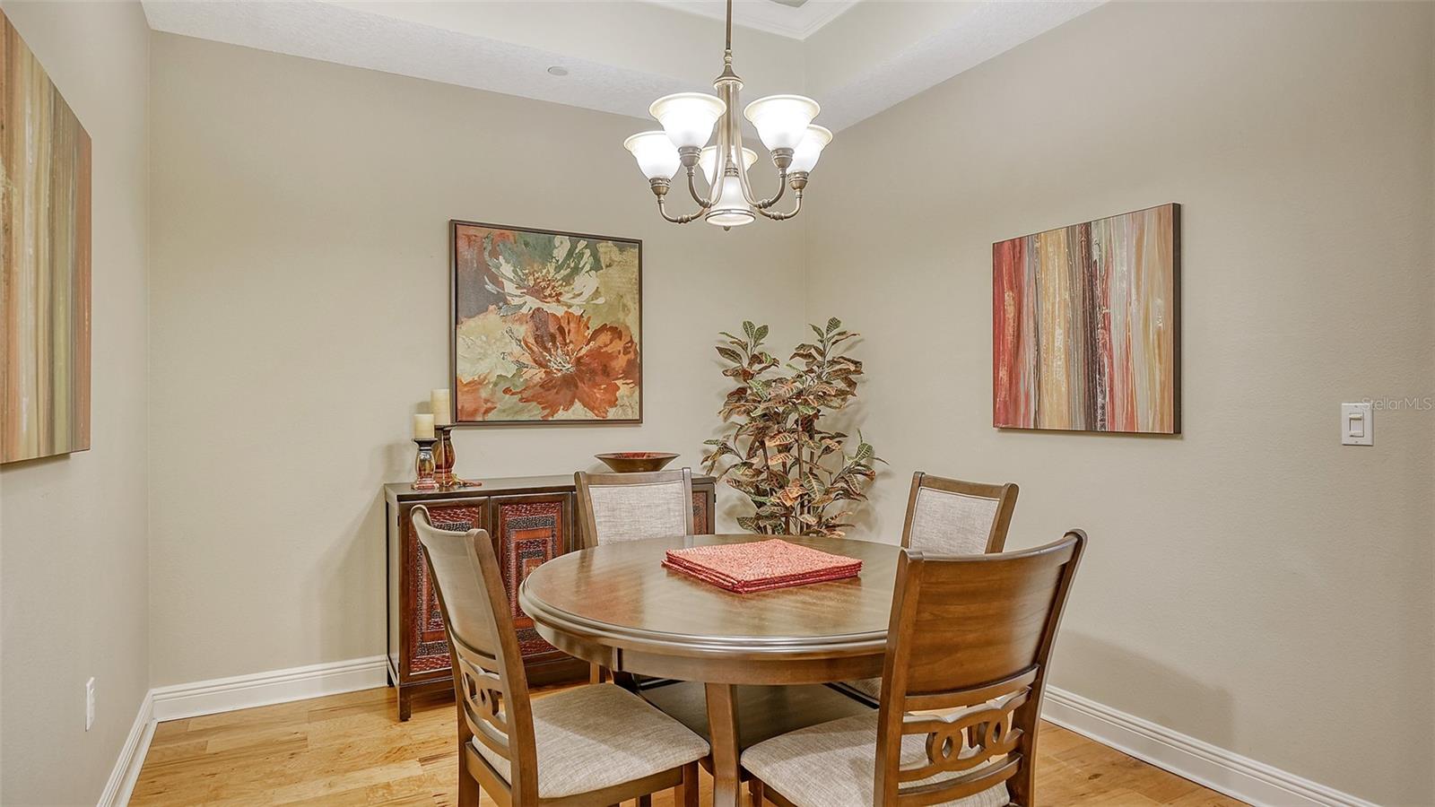 Image 20 of 55 For 6350 Watercrest Way 402