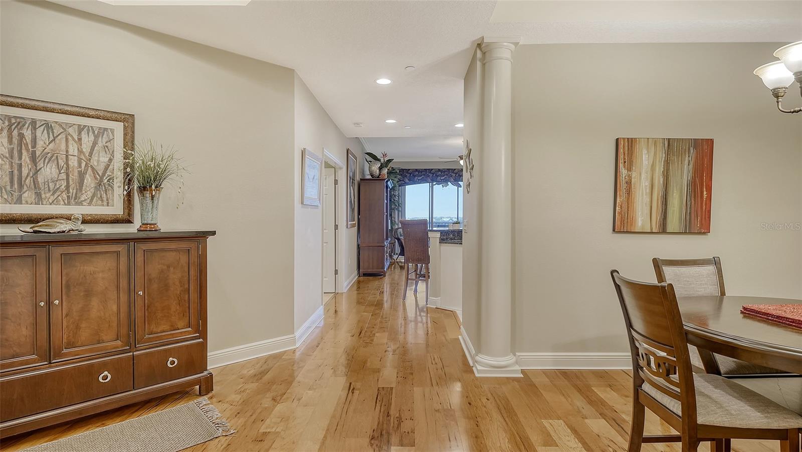 Image 23 of 55 For 6350 Watercrest Way 402