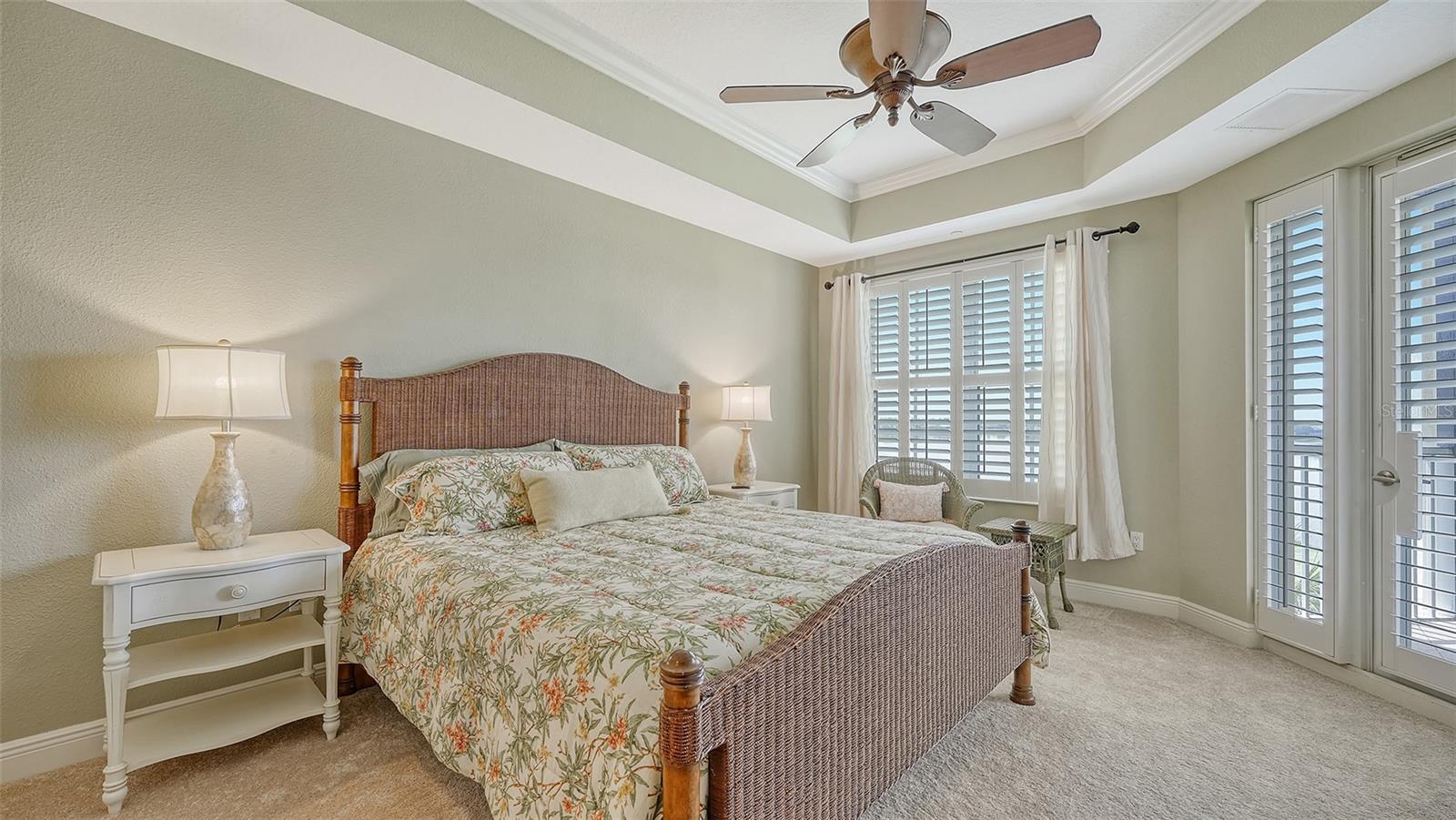 Image 24 of 55 For 6350 Watercrest Way 402