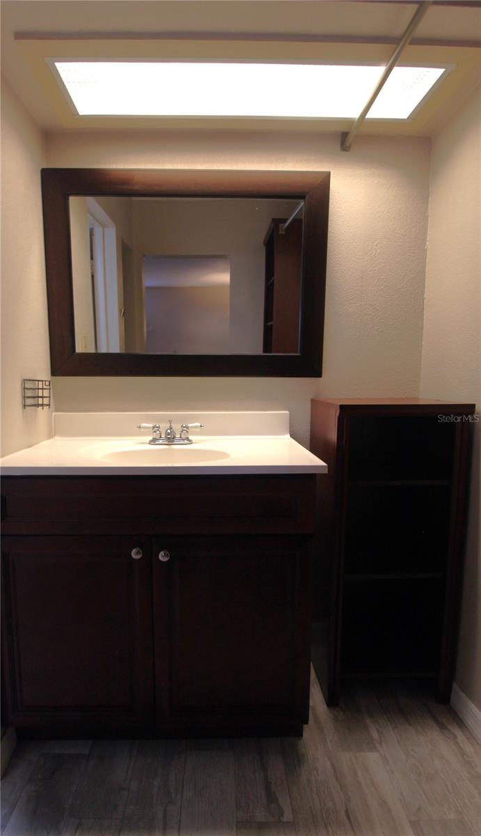 Image 15 of 16 For 7150 N Tamiami Trail C226