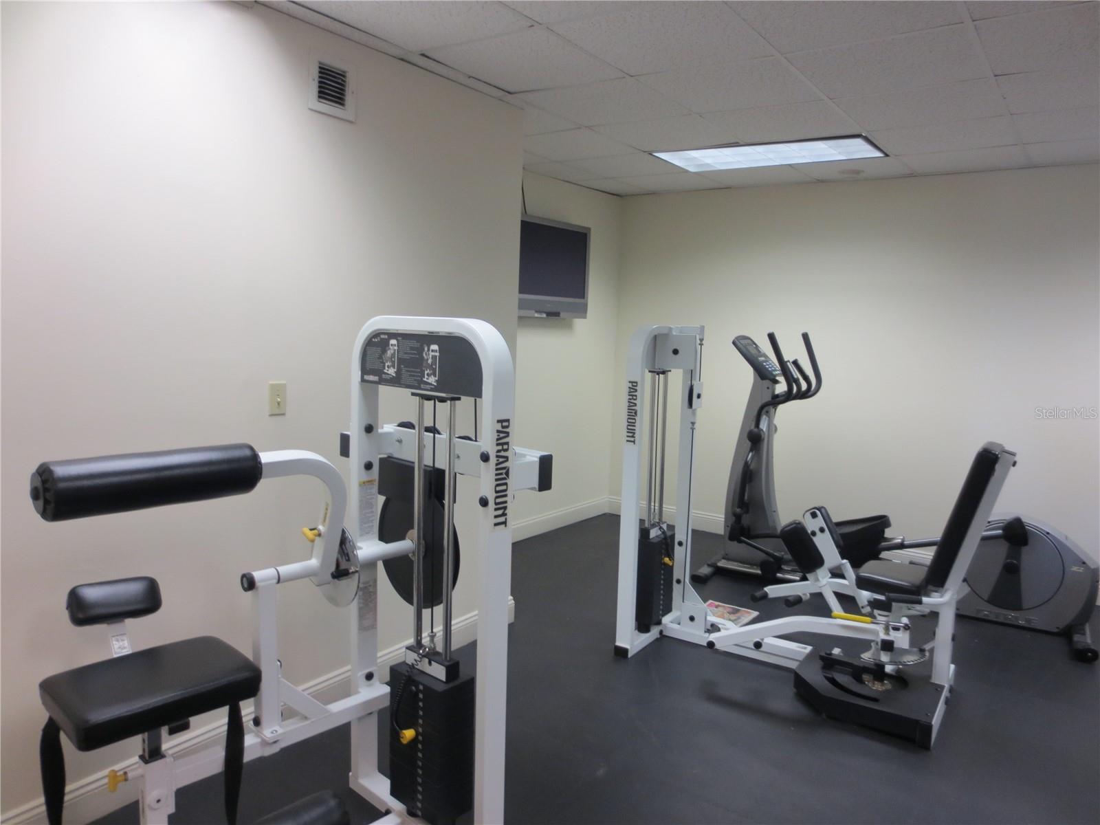 Image 5 of 16 For 7150 N Tamiami Trail C226