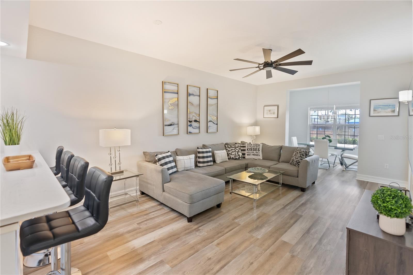 Image 10 of 36 For 3702 54th Drive W 102