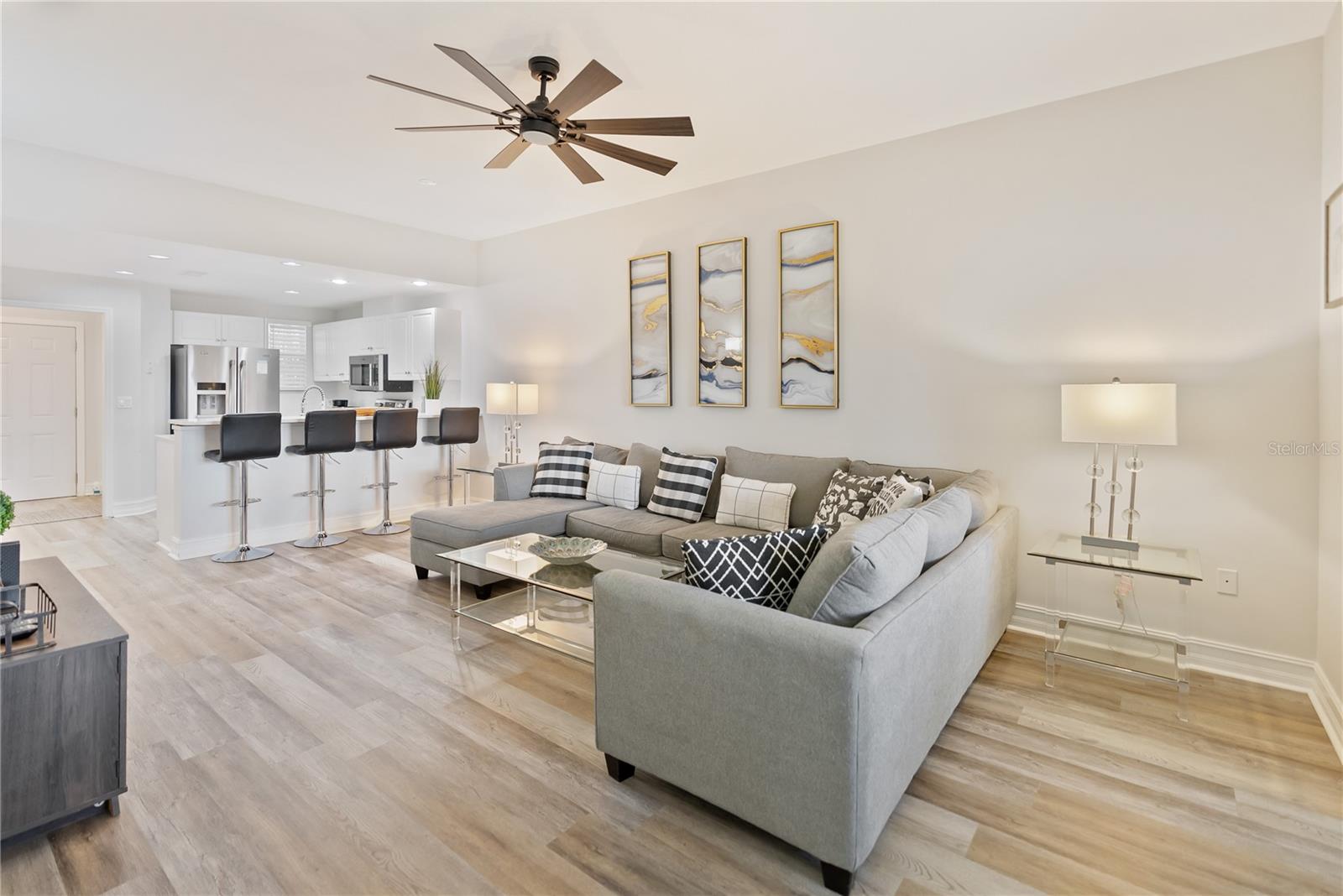 Image 6 of 36 For 3702 54th Drive W 102