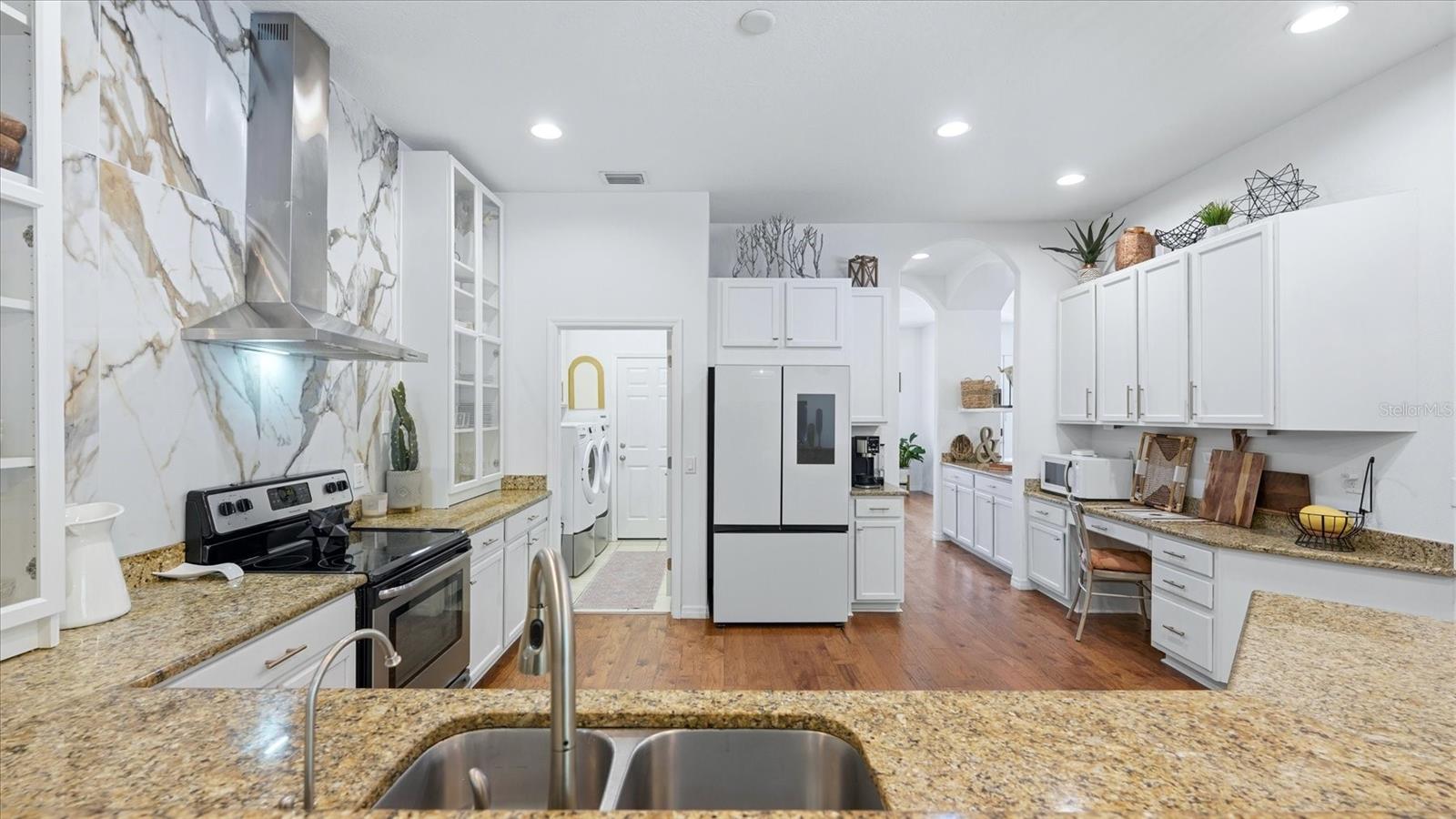 Image 15 of 61 For 2214 132 Nd Place E