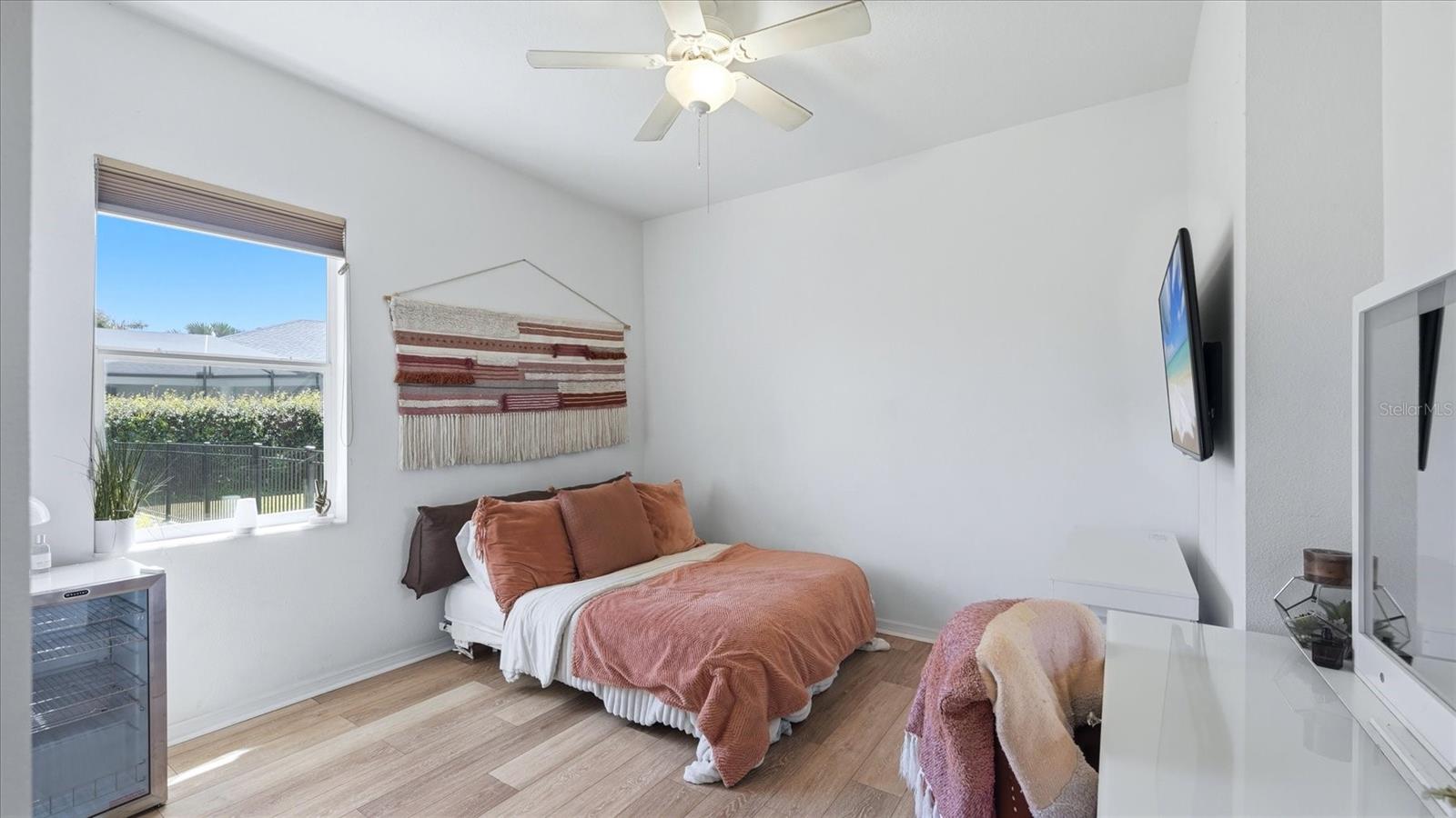 Image 20 of 61 For 2214 132 Nd Place E