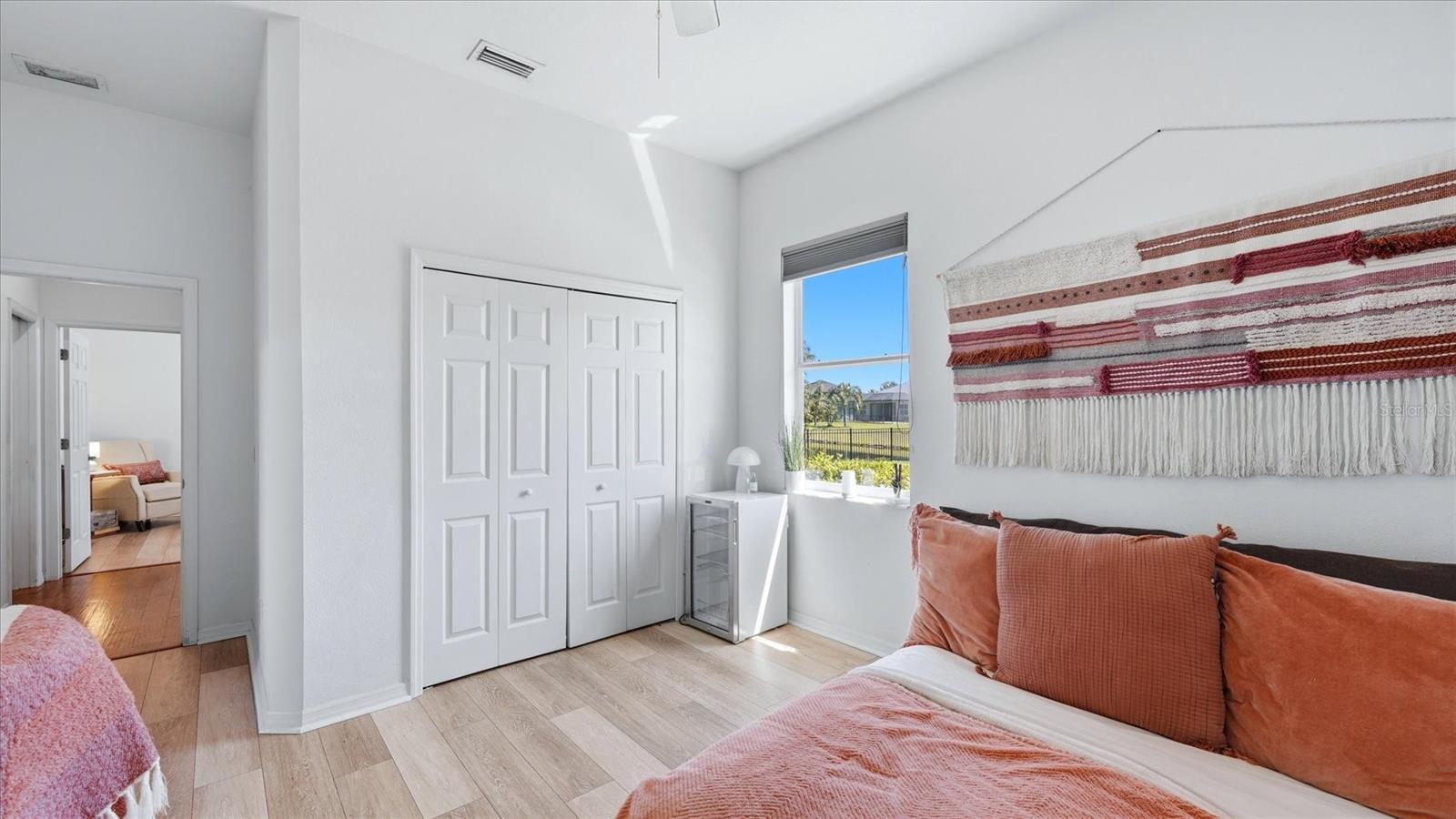 Image 21 of 61 For 2214 132 Nd Place E