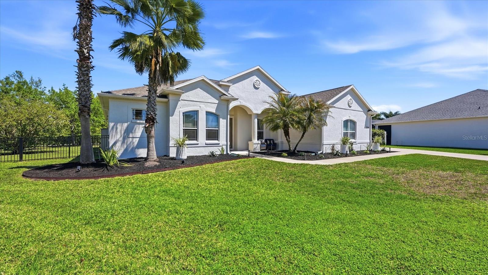 Image 3 of 61 For 2214 132 Nd Place E