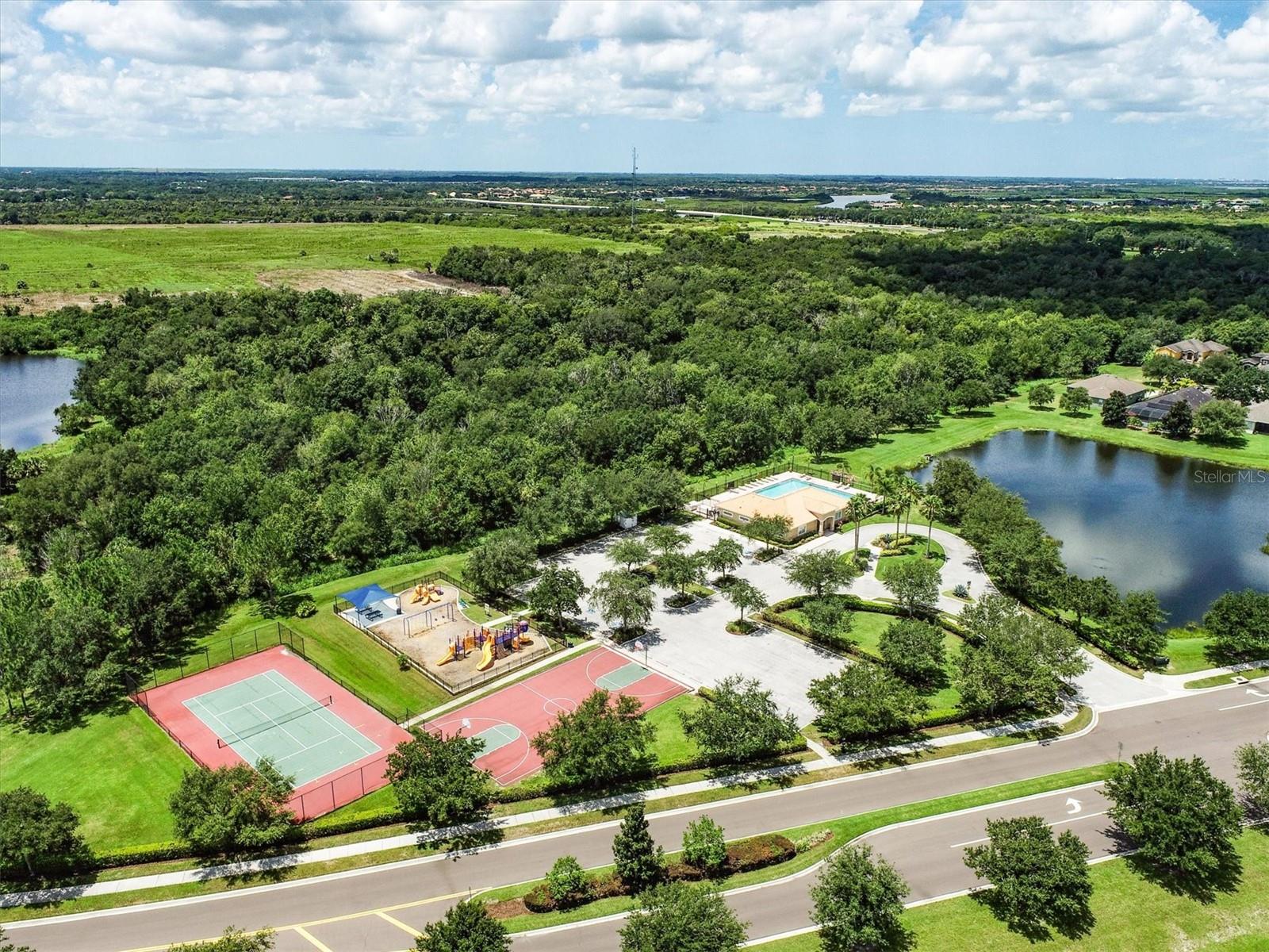 Image 48 of 61 For 2214 132 Nd Place E