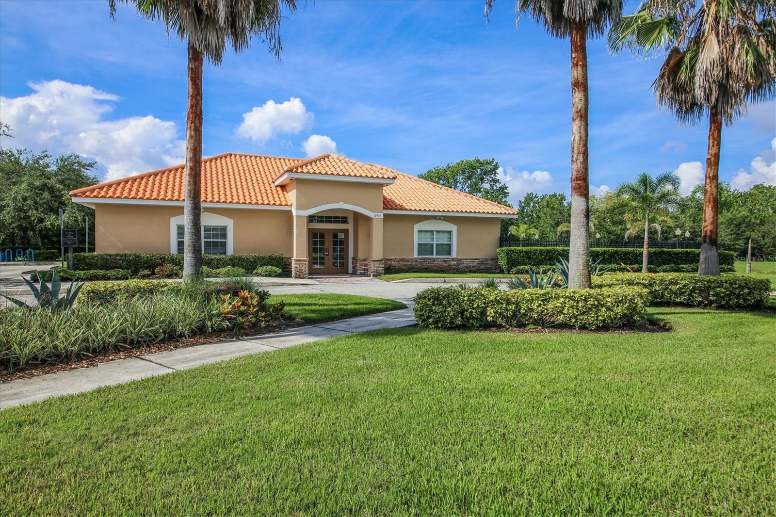 Image 52 of 61 For 2214 132 Nd Place E