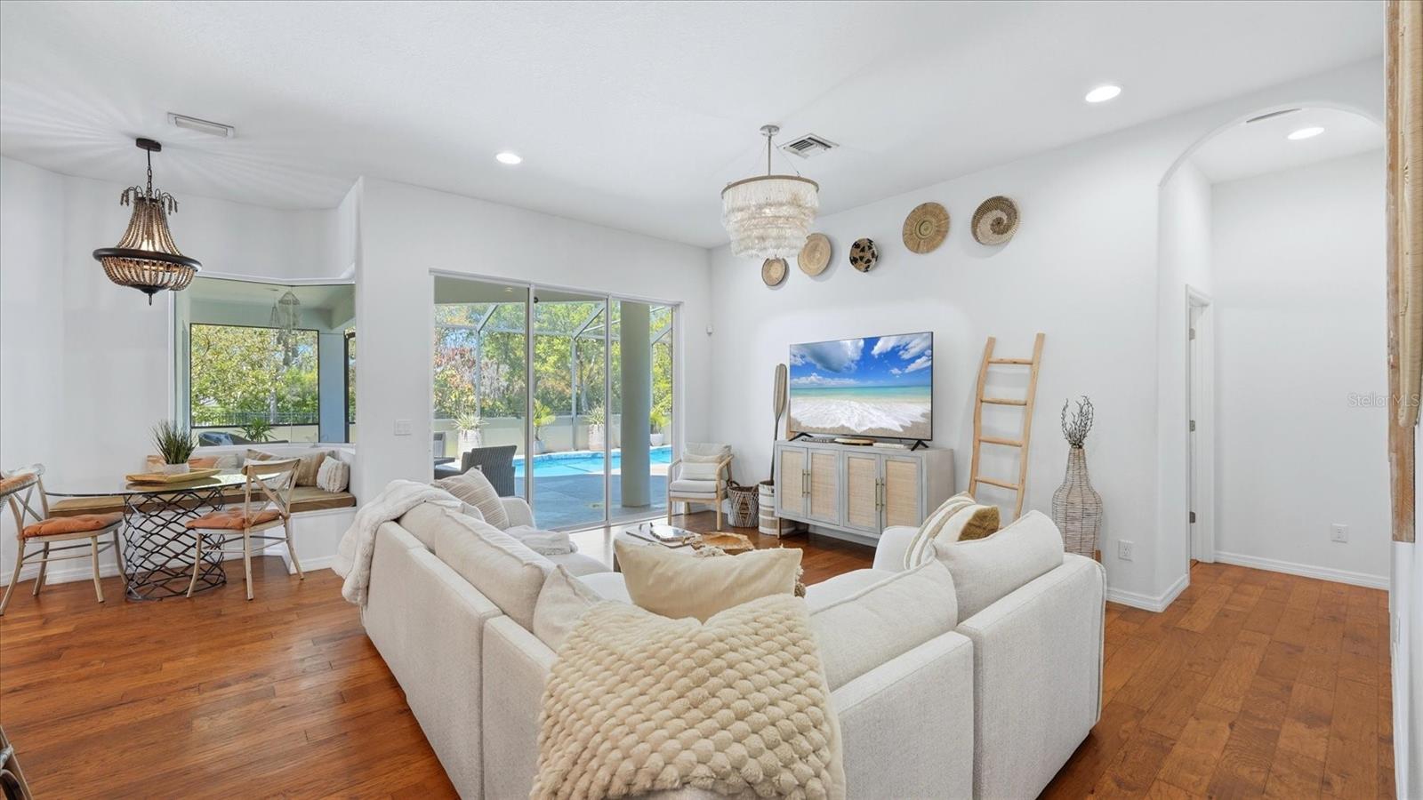 Image 9 of 61 For 2214 132 Nd Place E