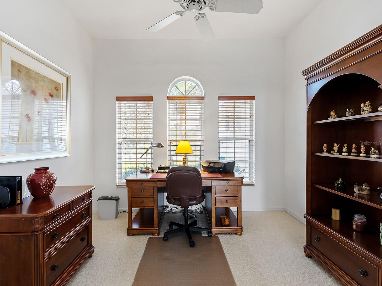 Image 26 of 42 For 10106 Glenmore Avenue