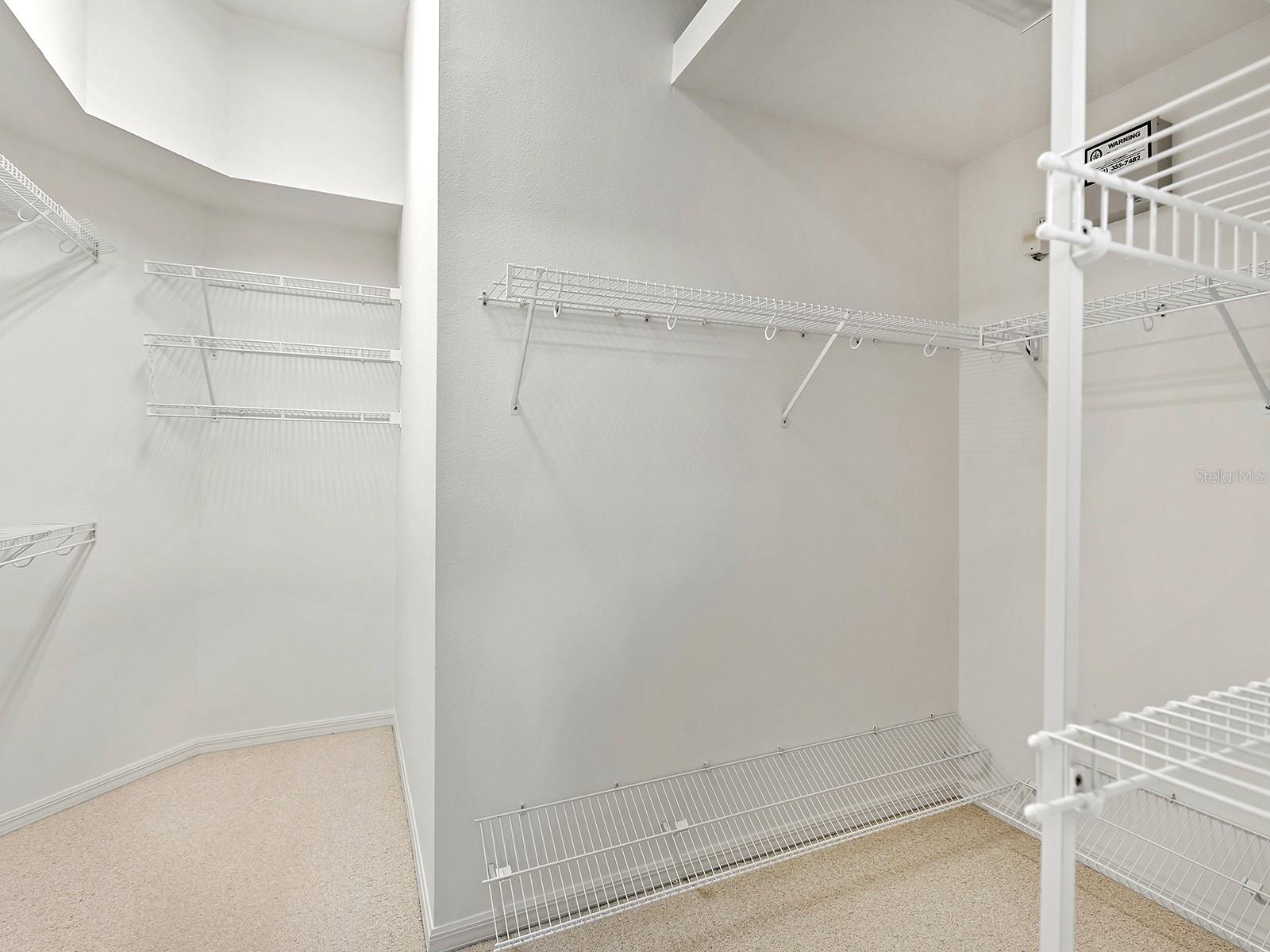 Image 34 of 42 For 10106 Glenmore Avenue