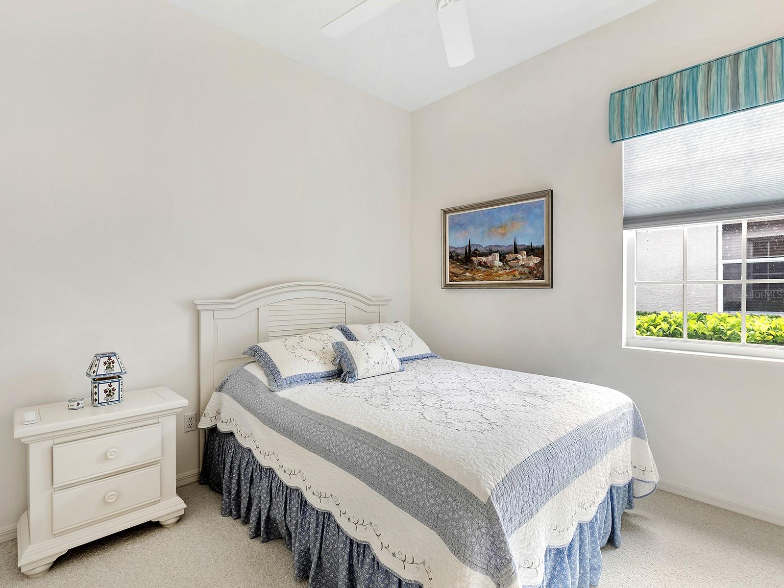 Image 35 of 42 For 10106 Glenmore Avenue