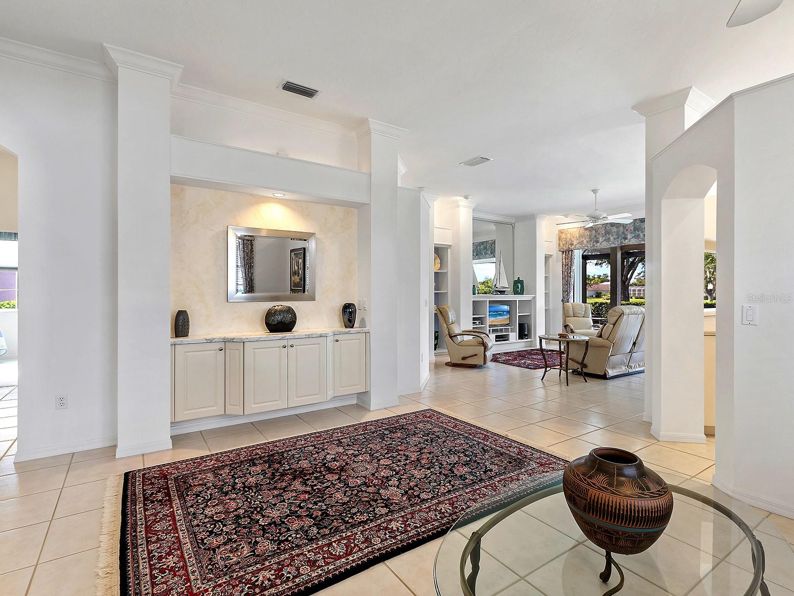 Image 7 of 42 For 10106 Glenmore Avenue