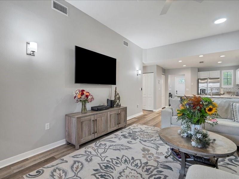 Image 8 of 25 For 3701 54th Drive W 102