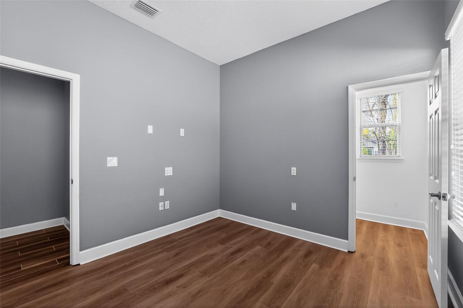 Image 33 of 55 For 710 116th Court Ne