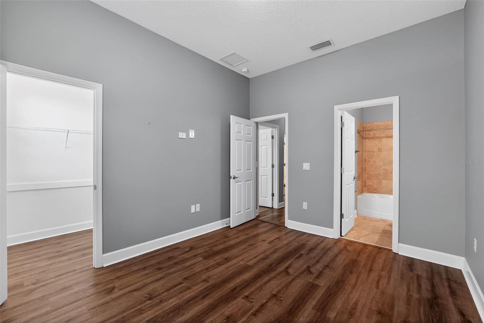 Image 40 of 55 For 710 116th Court Ne