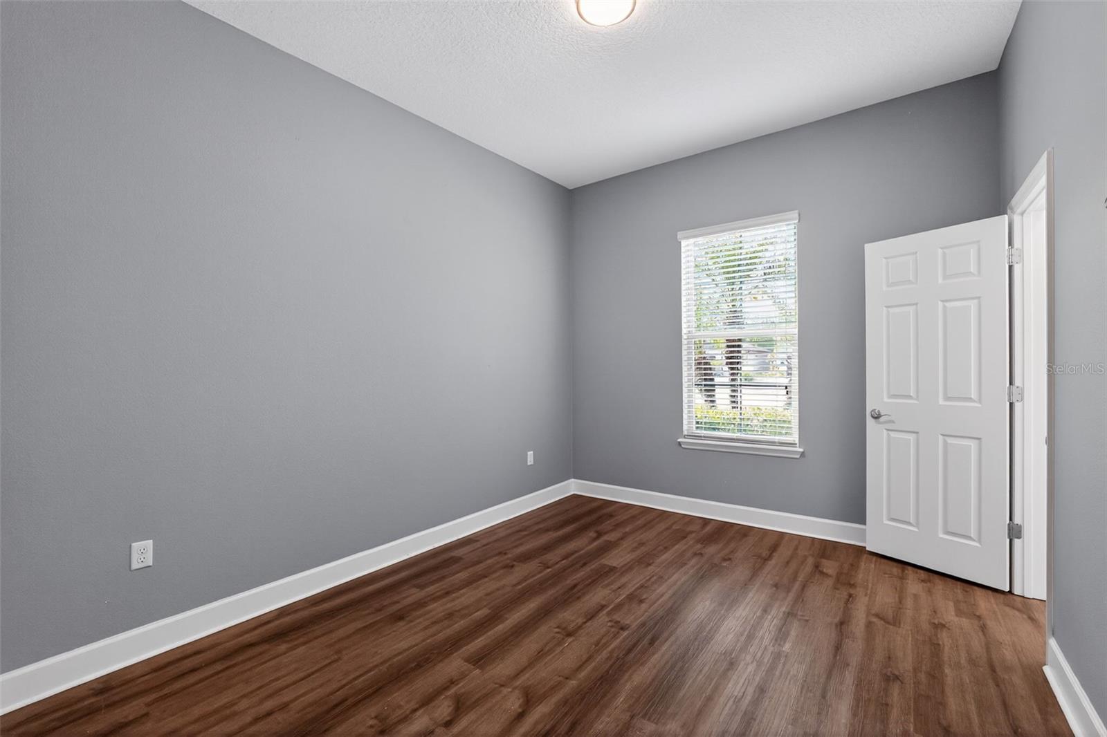 Image 7 of 55 For 710 116th Court Ne