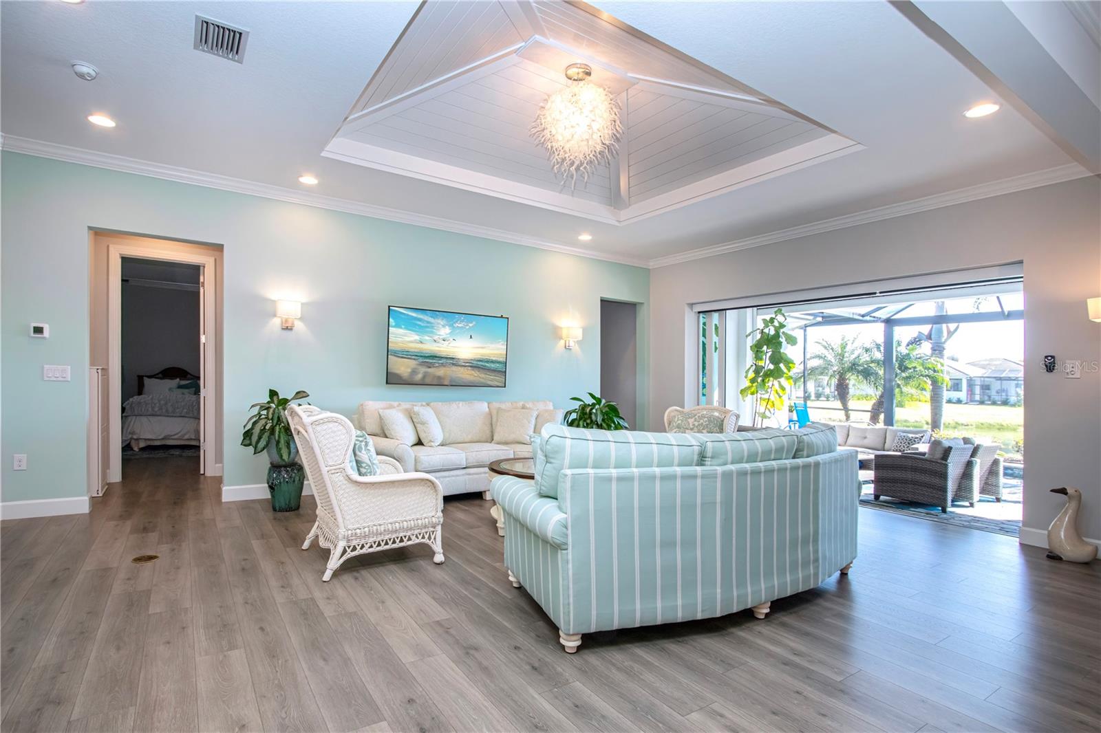 Image 15 of 100 For 7732 Sandhill Lake Drive