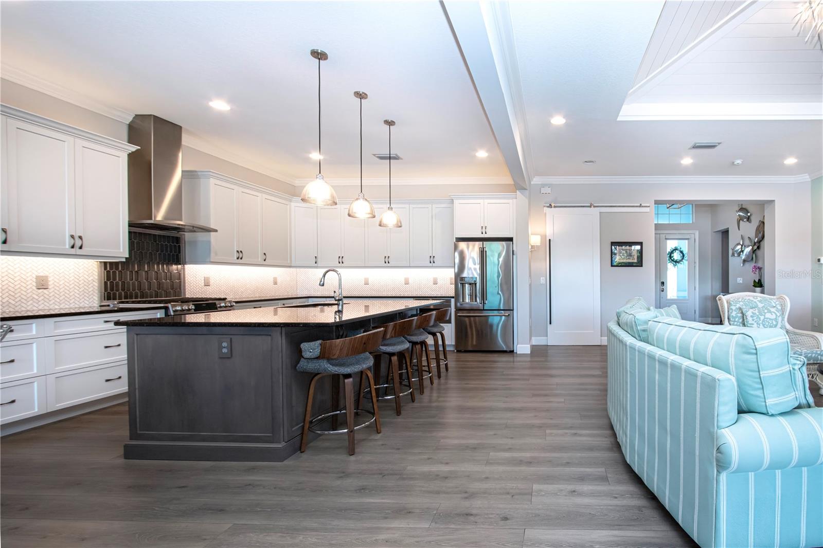 Image 39 of 100 For 7732 Sandhill Lake Drive