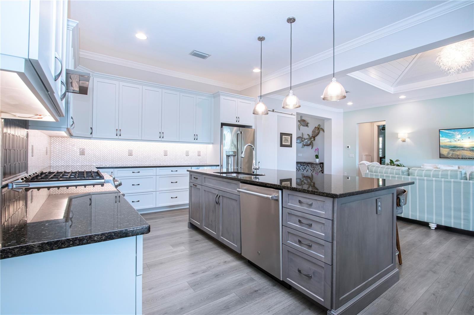 Image 47 of 100 For 7732 Sandhill Lake Drive