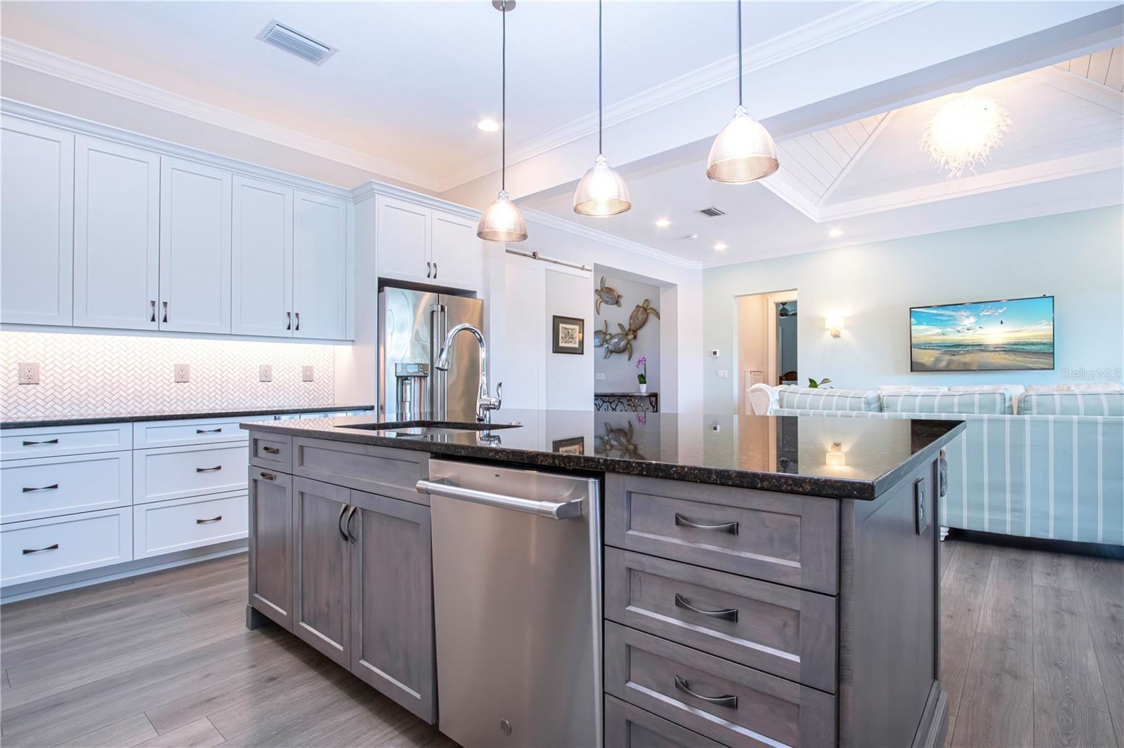 Image 48 of 100 For 7732 Sandhill Lake Drive