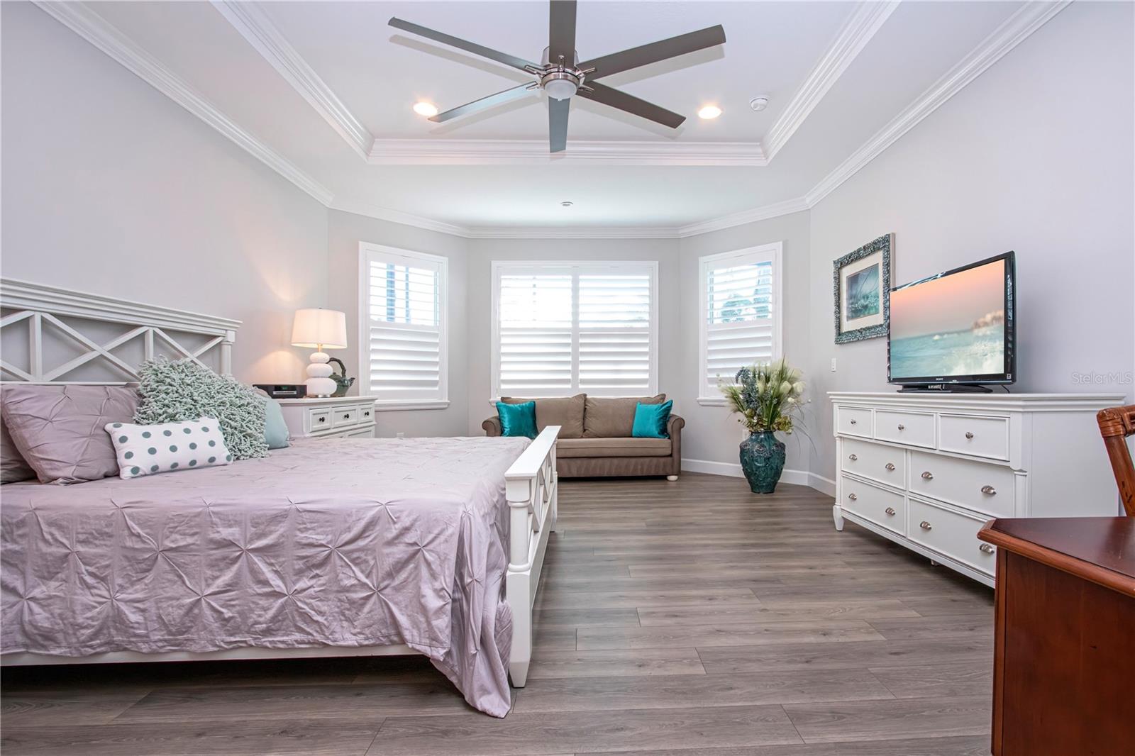 Image 57 of 100 For 7732 Sandhill Lake Drive