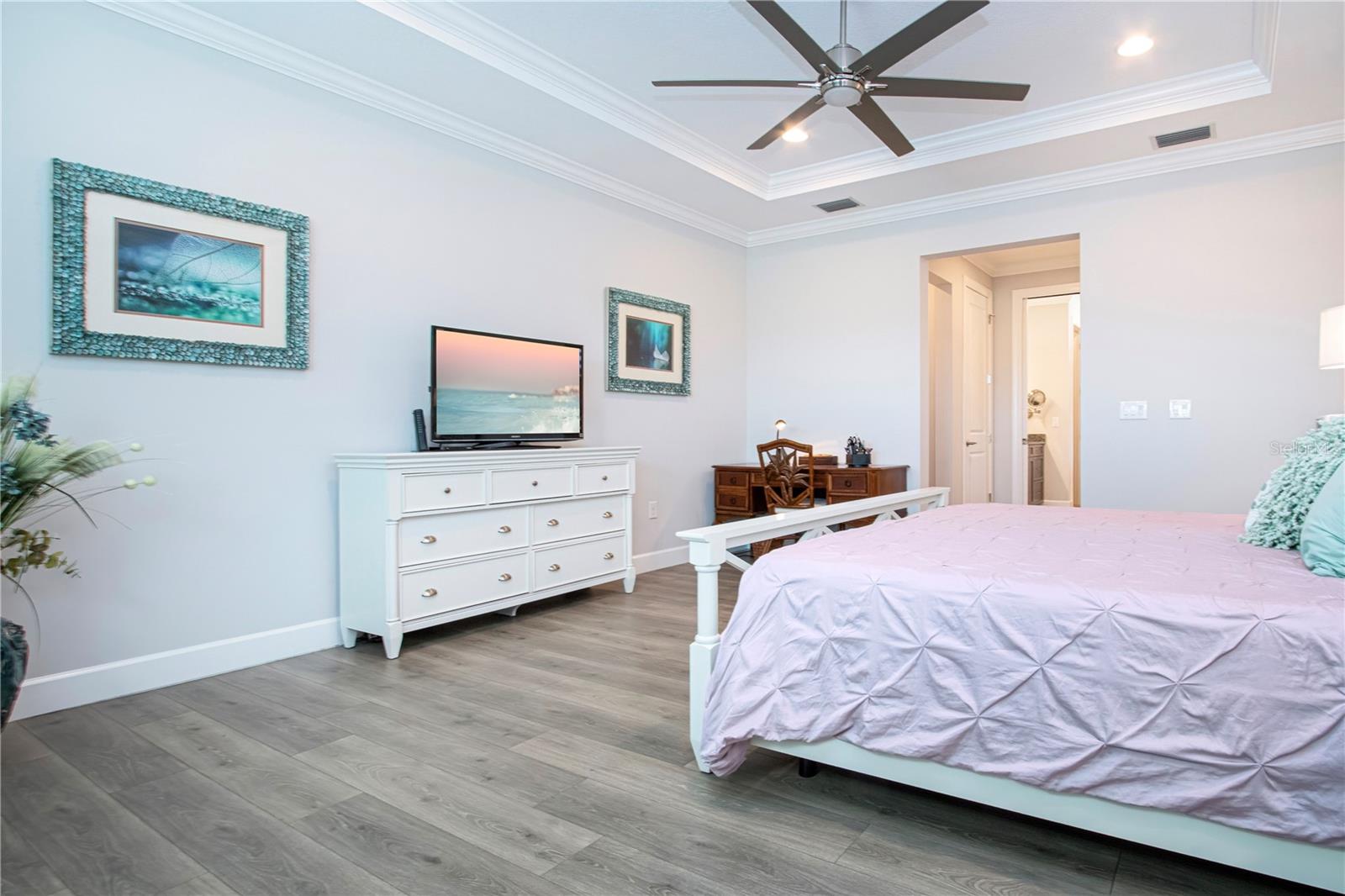 Image 60 of 100 For 7732 Sandhill Lake Drive