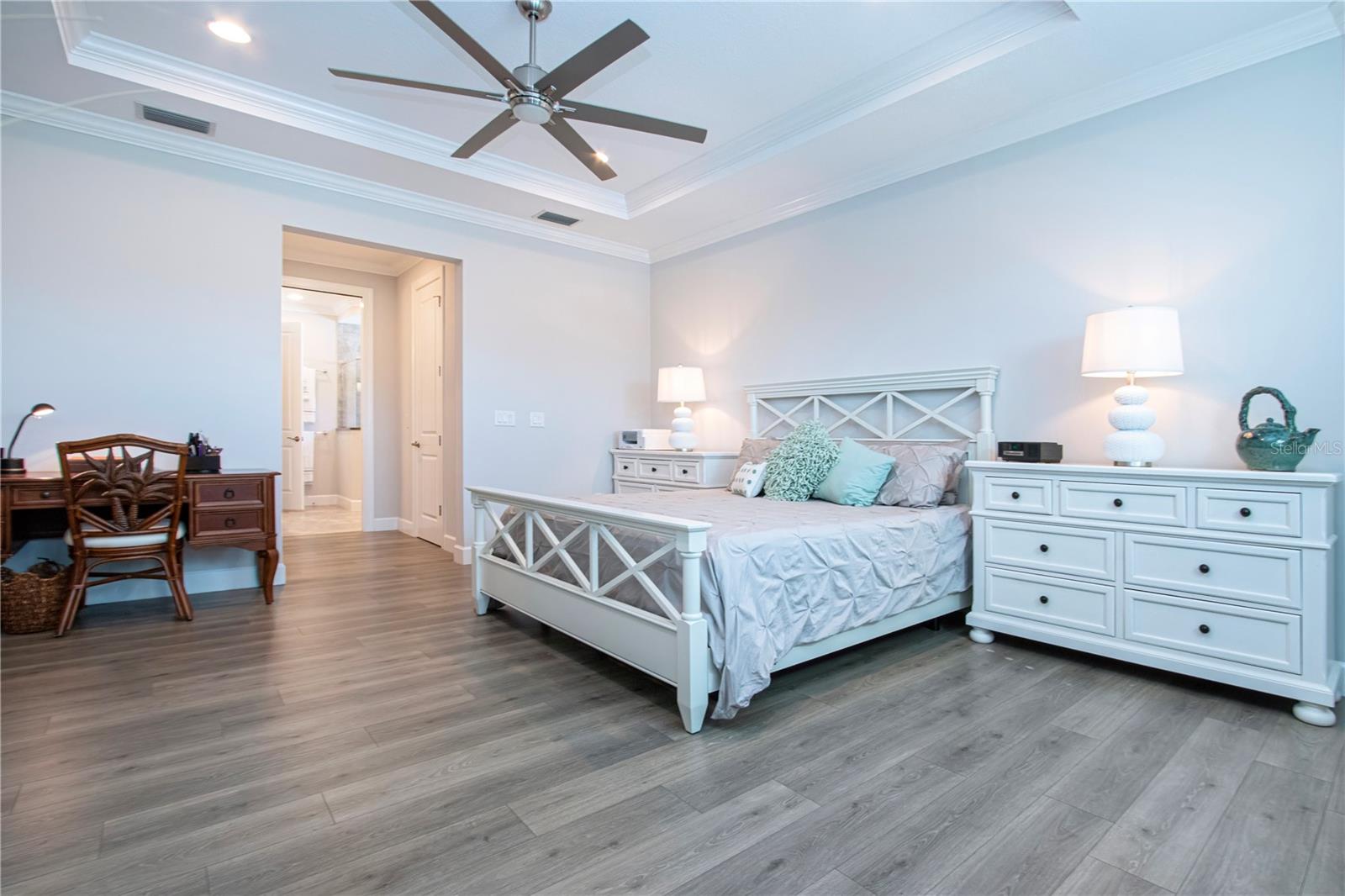 Image 61 of 100 For 7732 Sandhill Lake Drive