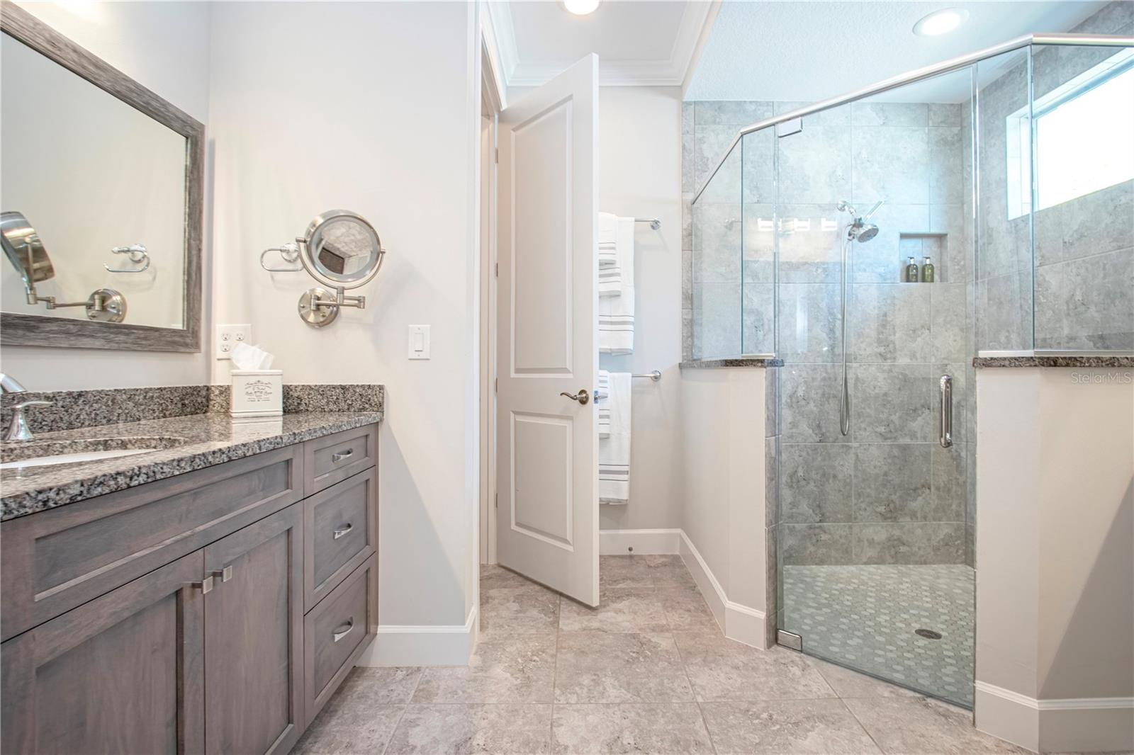 Image 64 of 100 For 7732 Sandhill Lake Drive