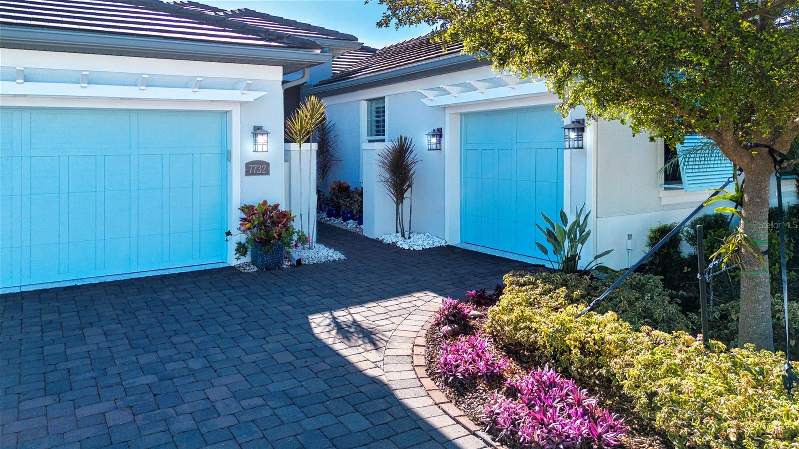 Image 8 of 100 For 7732 Sandhill Lake Drive