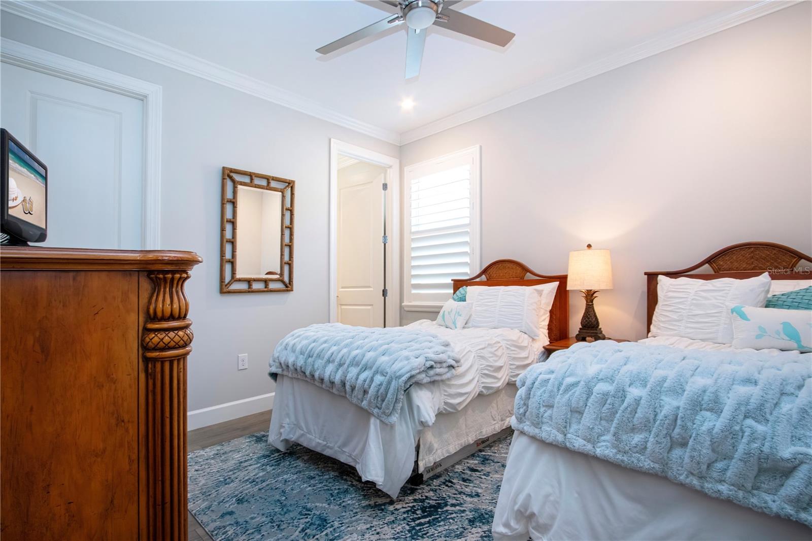 Image 80 of 100 For 7732 Sandhill Lake Drive