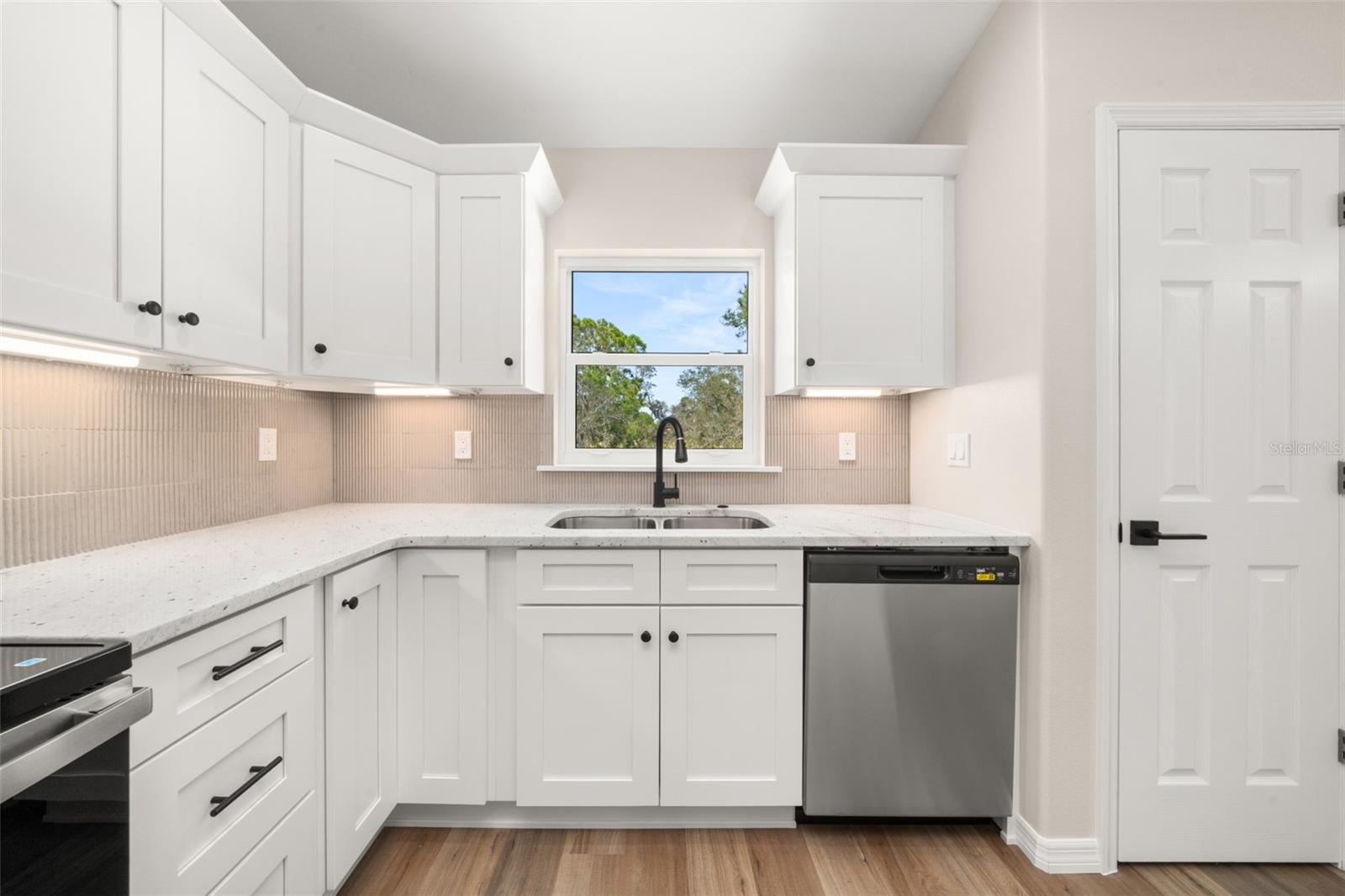 Image 4 of 20 For 4206 Jaguar Drive