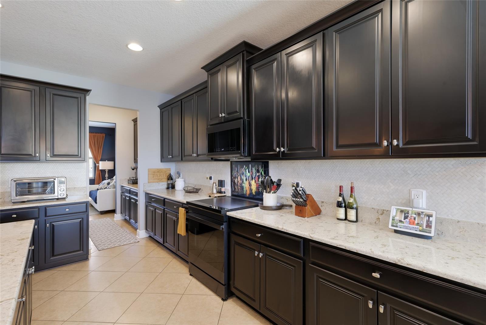 Image 12 of 90 For 11435 Leland Groves Drive