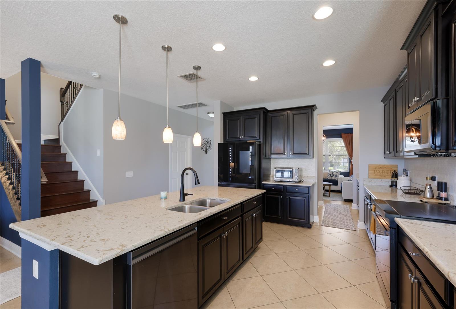 Image 13 of 90 For 11435 Leland Groves Drive