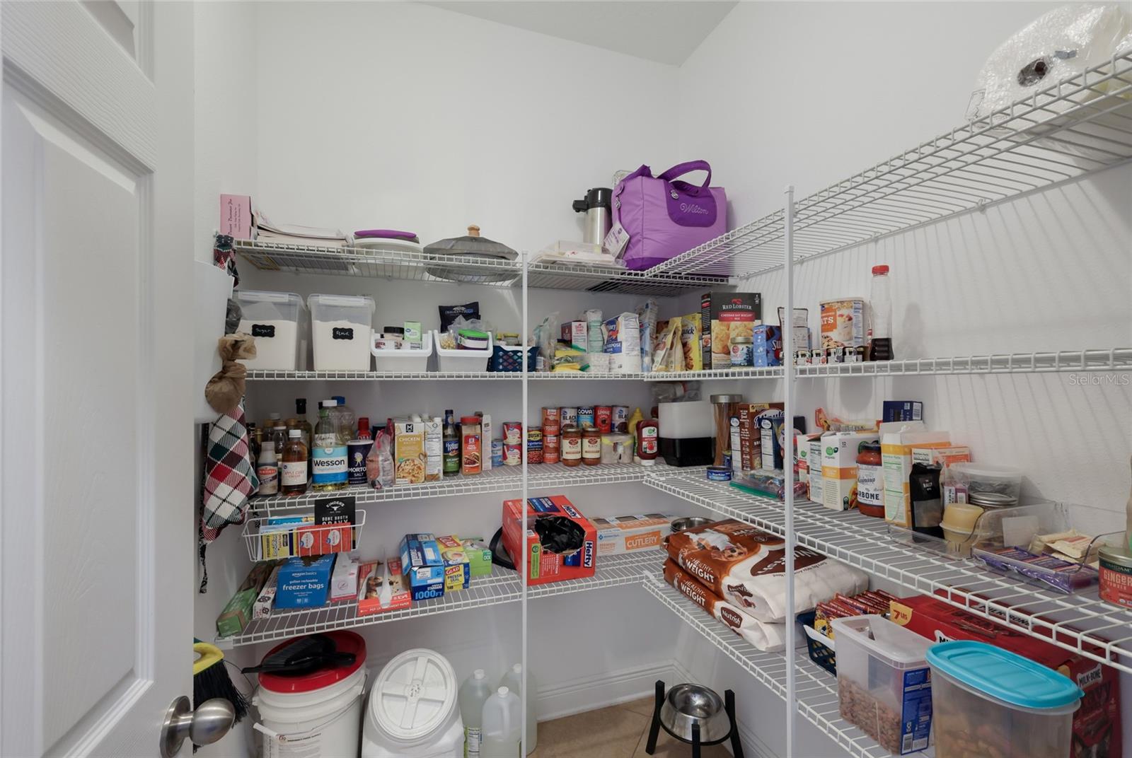 Image 16 of 90 For 11435 Leland Groves Drive