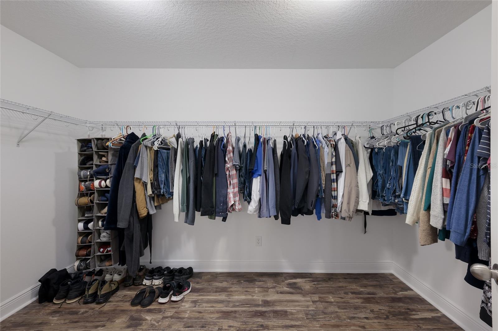 Image 42 of 90 For 11435 Leland Groves Drive