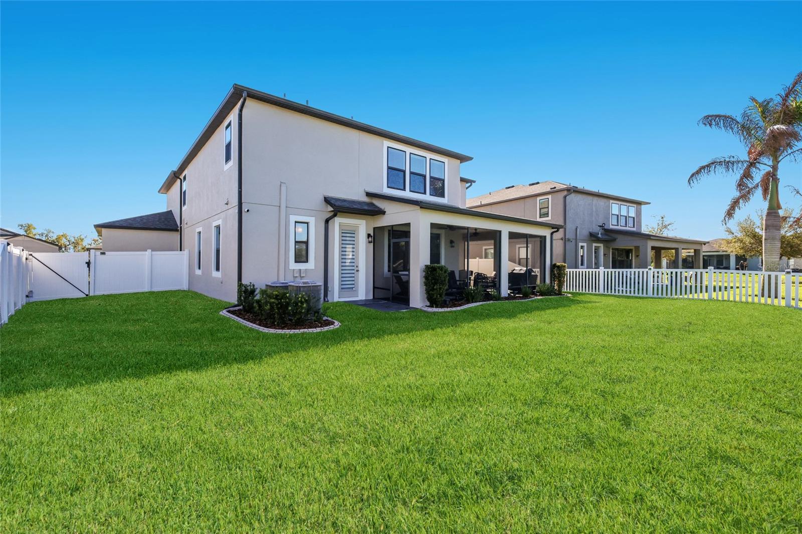 Image 61 of 90 For 11435 Leland Groves Drive